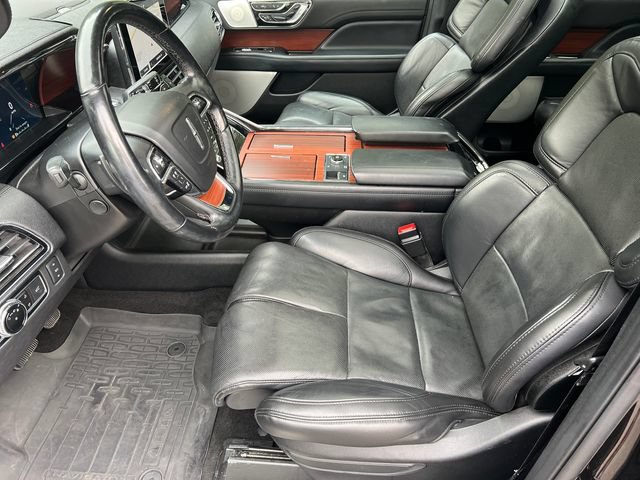 Used 2021 Lincoln Navigator Reserve AWD/4WD image 11
