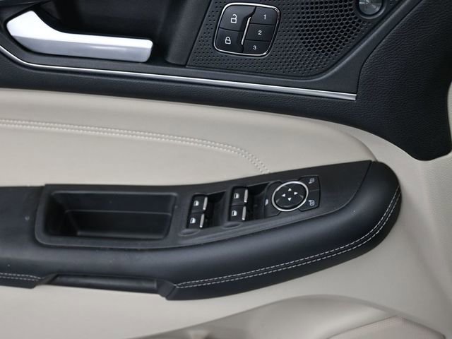 Used 2021 Ford Edge Titanium image 38