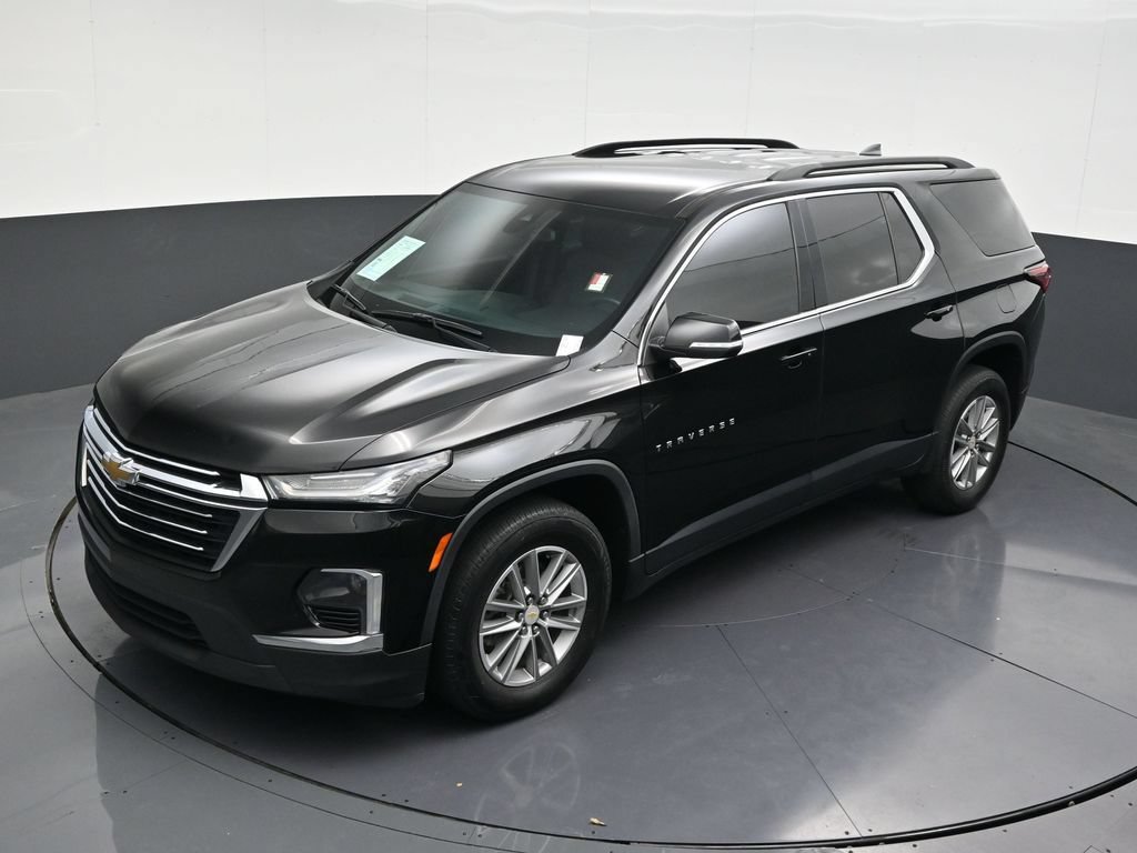 Used 2022 Chevrolet Traverse LT FWD image 16