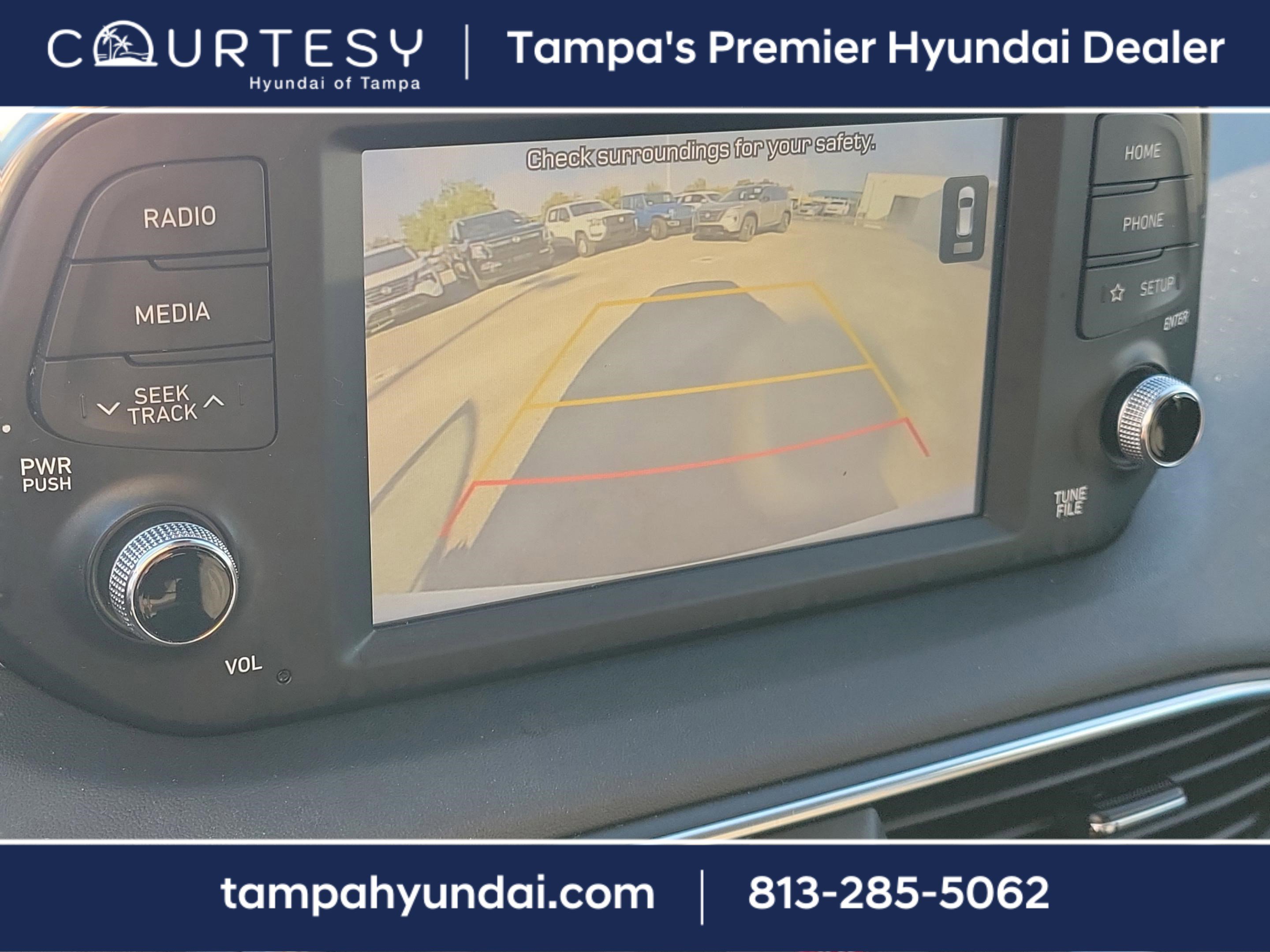 Used 2020 Hyundai Santa Fe SE image 28