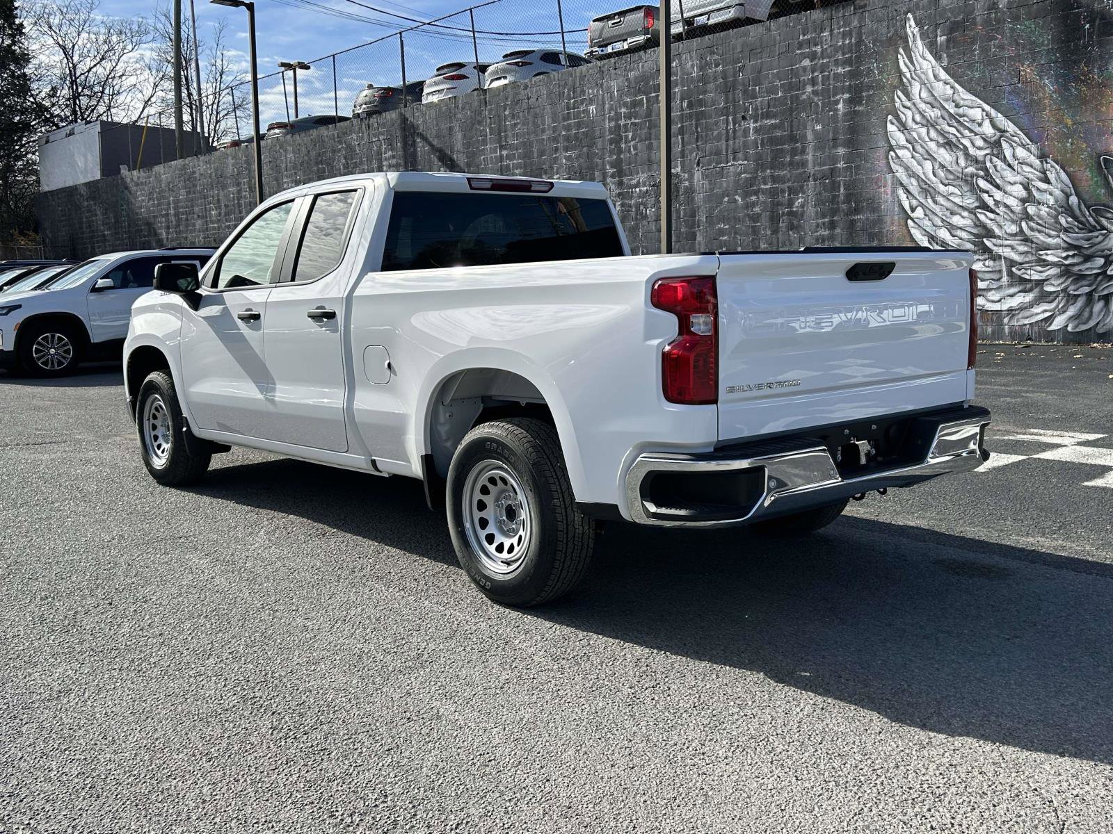 Used 2025 Chevrolet Silverado 1500 W/T w/ WT Safety Package image 5
