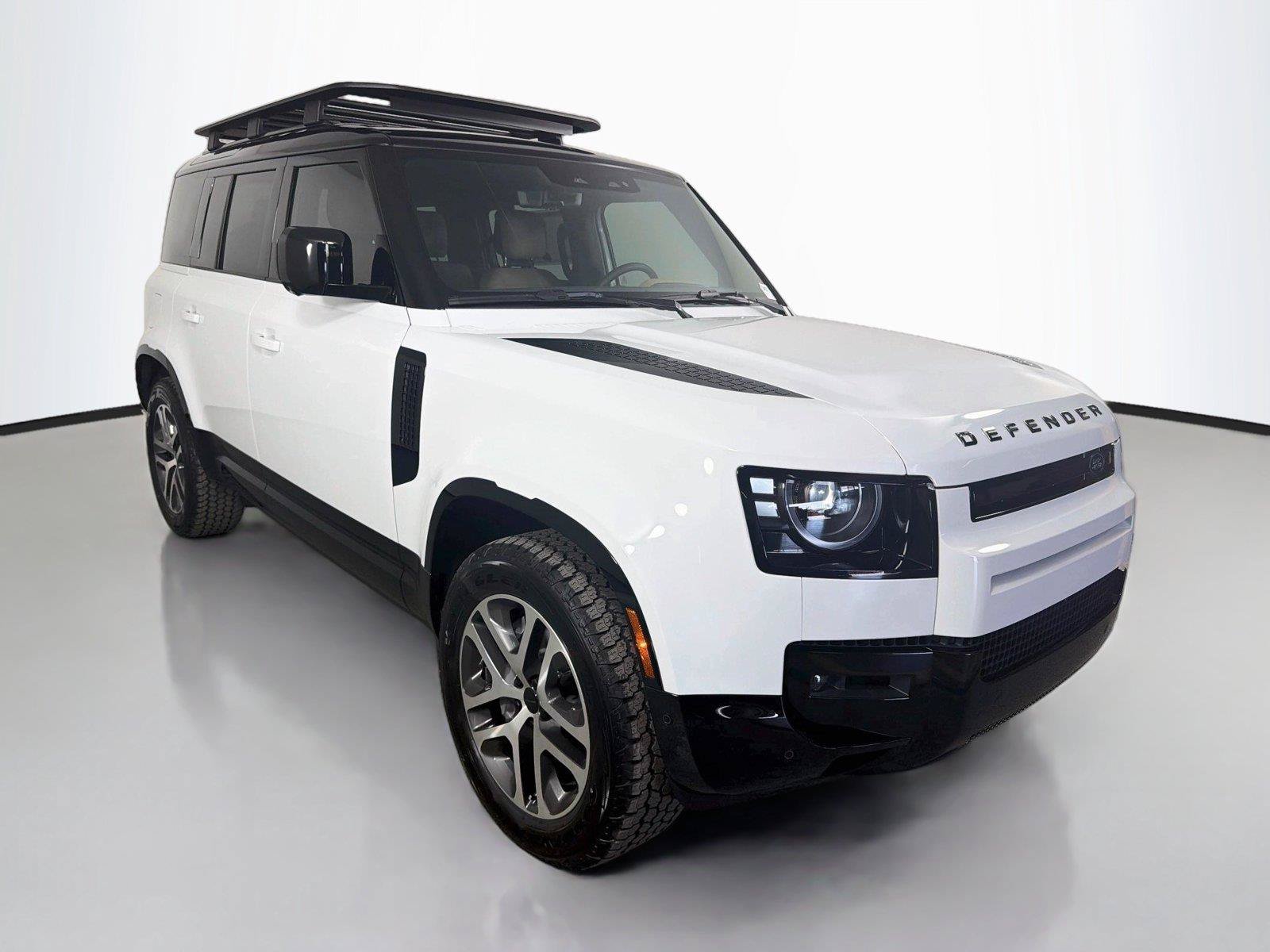 New 2026 Land Rover Defender 110 X-Dynamic SE AWD/4WD image 3