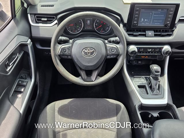 Used 2019 Toyota RAV4 XLE FWD image 7