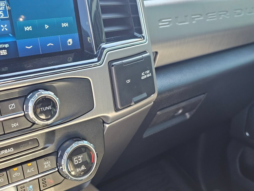 Used 2022 Ford F350 Platinum AWD/4WD image 28