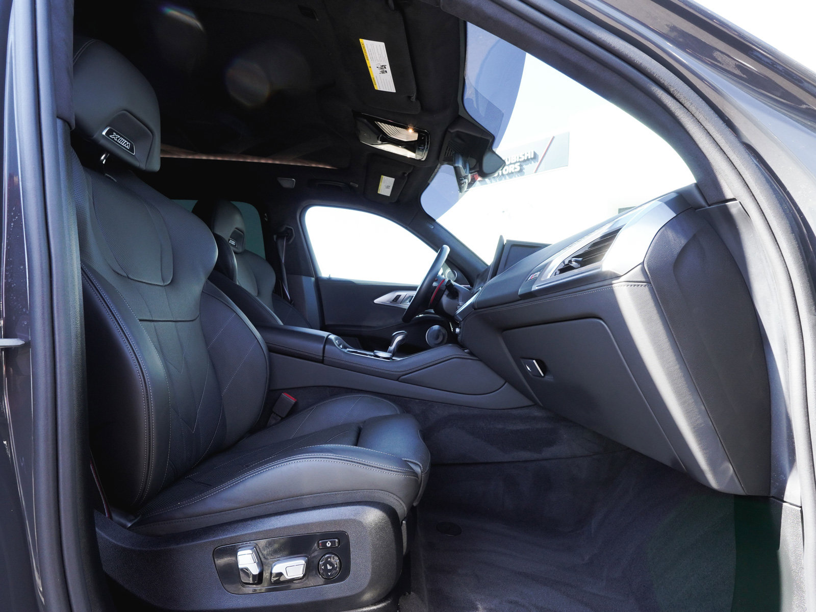 Used 2025 BMW XM image 48