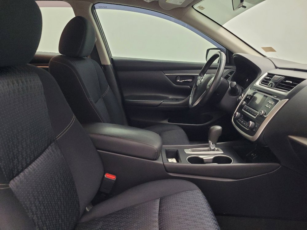Used 2016 Nissan Altima 2.5 SV FWD image 21