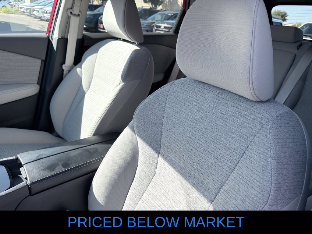 Used 2023 Nissan Rogue SV FWD image 11