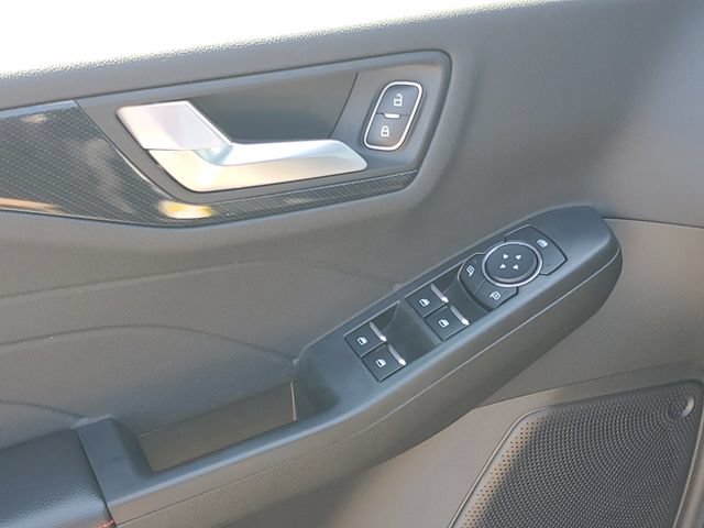 Used 2024 Ford Escape ST-Line w/ Tech Pack #1 AWD/4WD image 7
