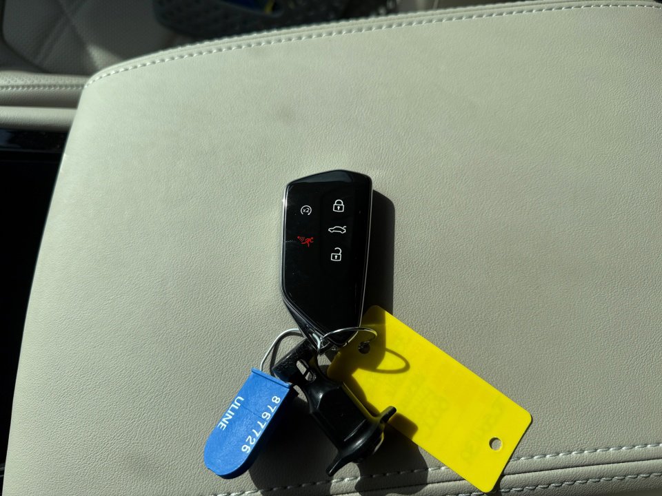 New 2026 Volkswagen Atlas SE image 34