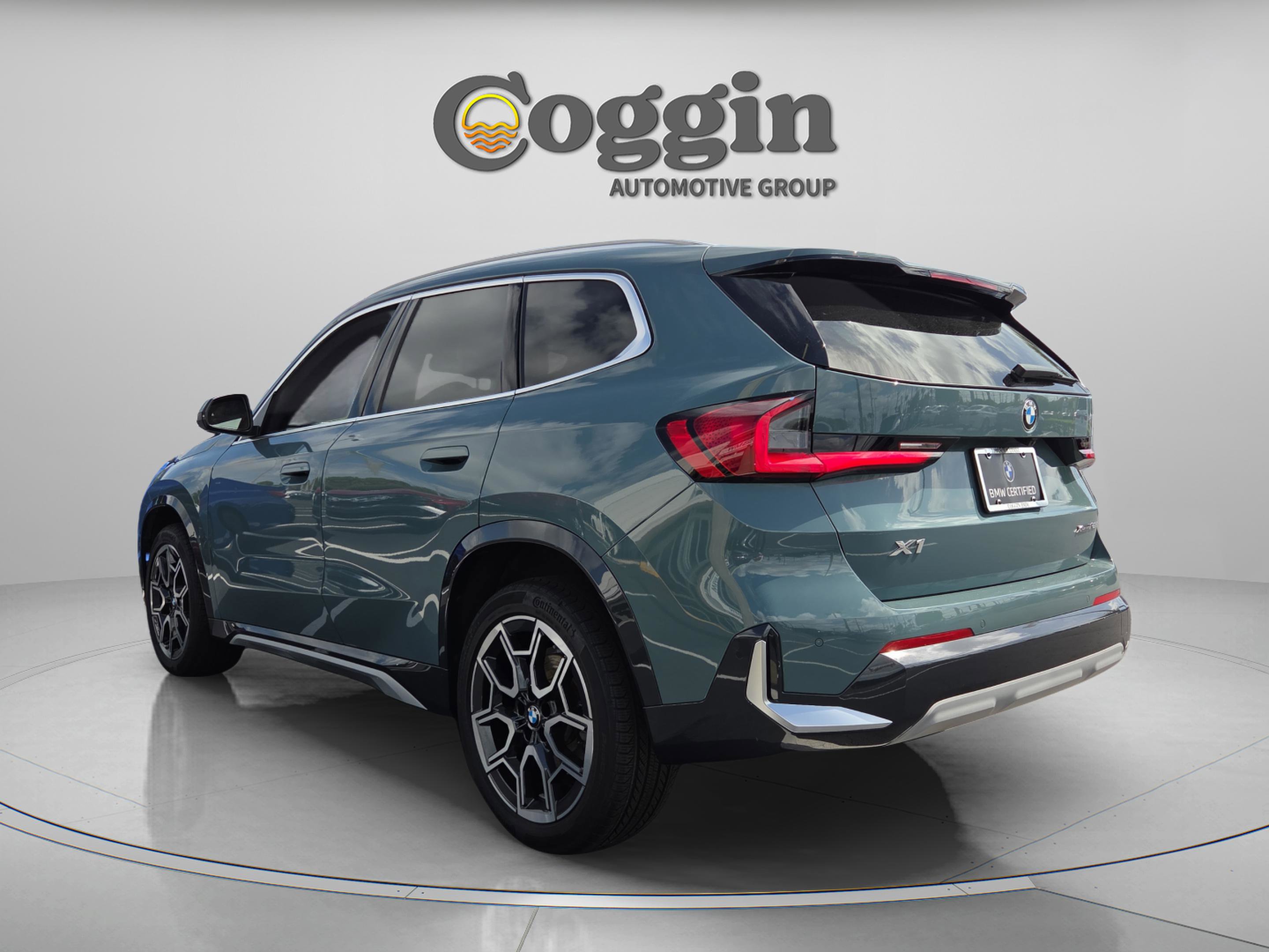 Certified 2025 BMW X1 xDrive28i w/ Convenience Package image 3