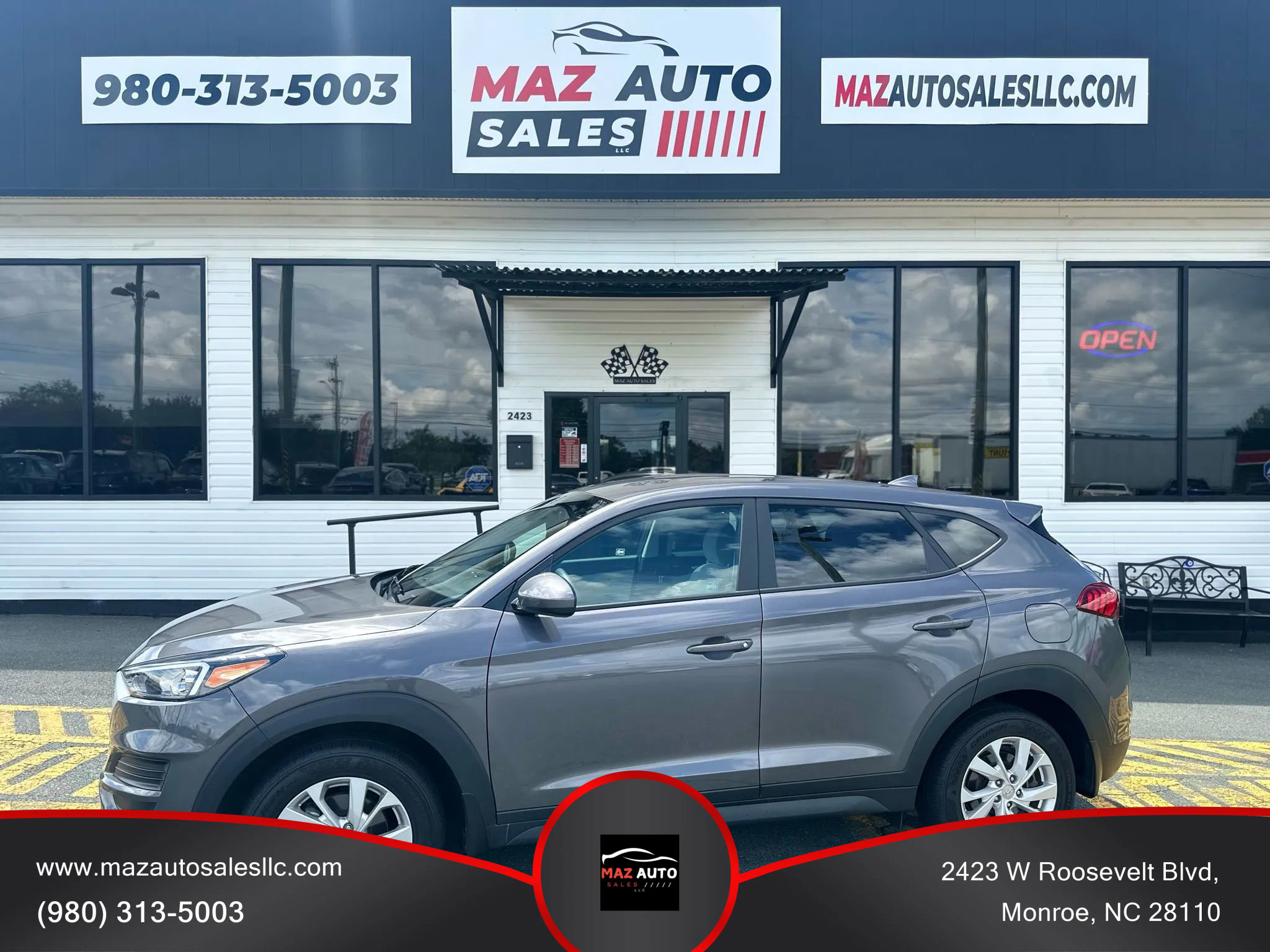 Used 2020 Hyundai Tucson SE image 1