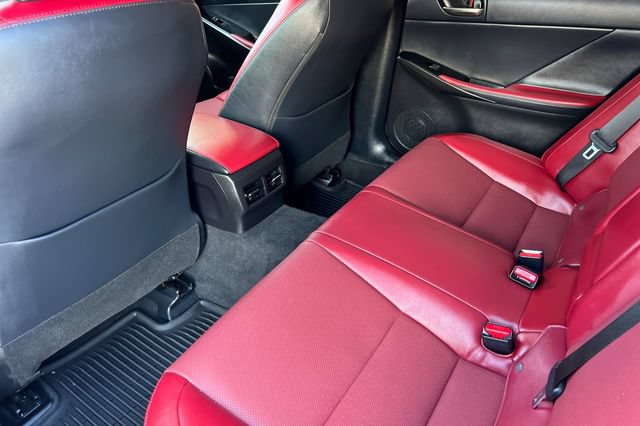 Used 2025 Lexus IS 300 F Sport RWD image 13