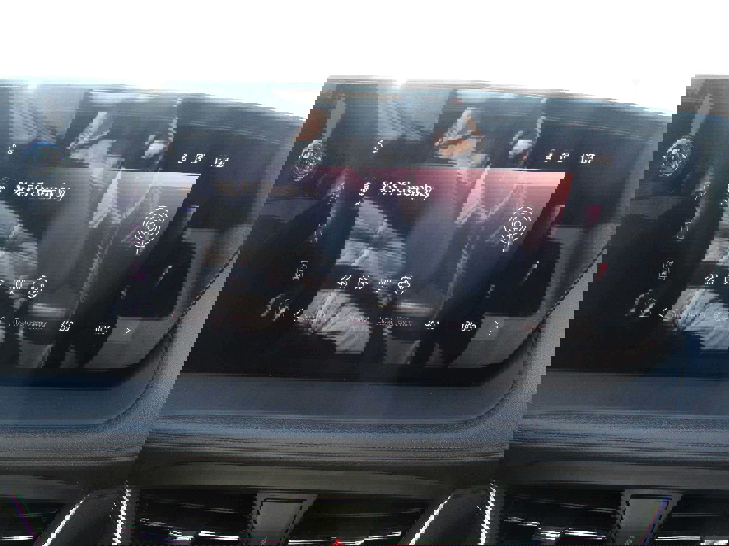 Used 2024 Buick Encore GX Sport Touring w/ Comfort Package image 20