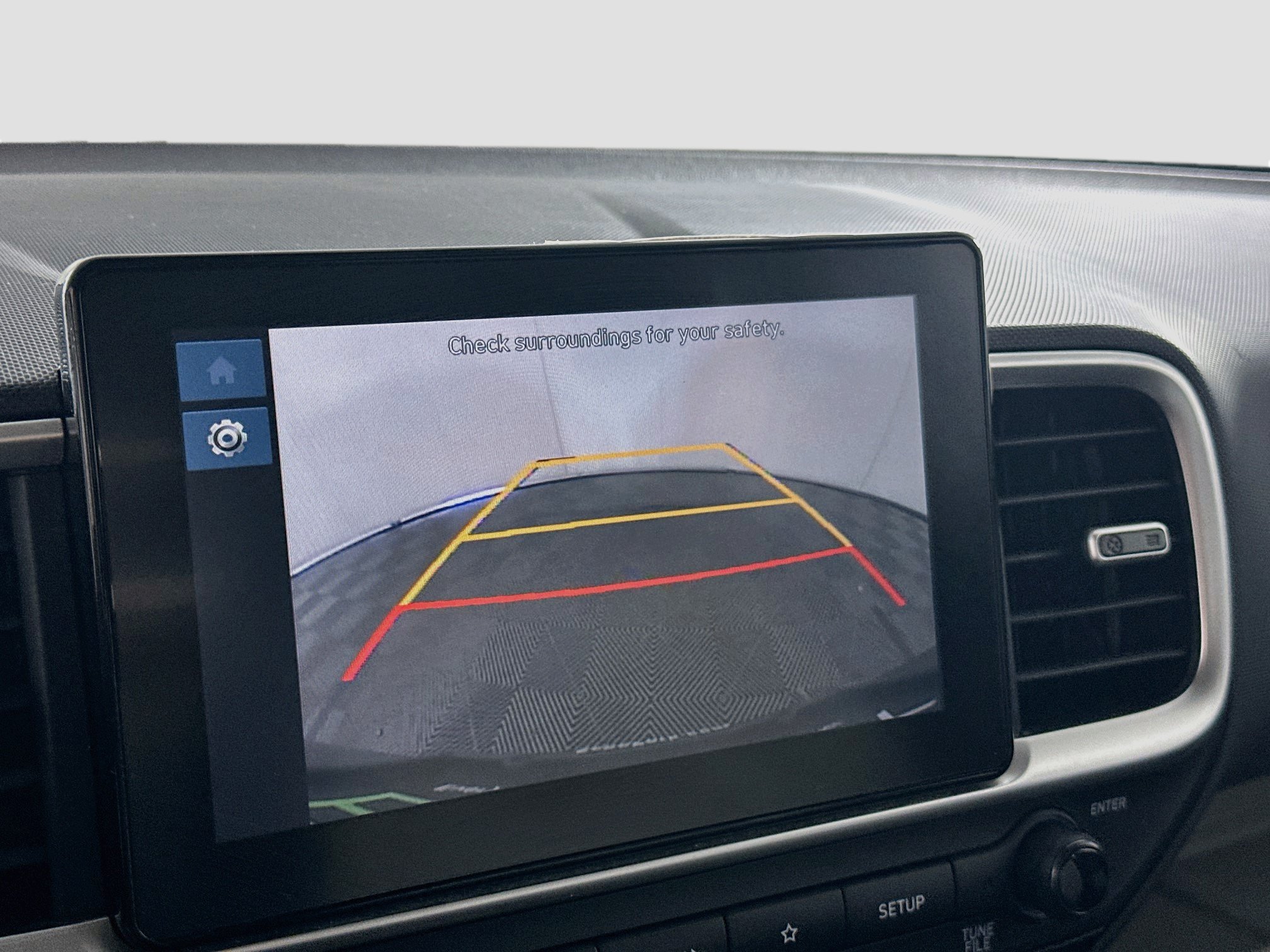 Used 2025 Hyundai Venue SEL FWD image 22