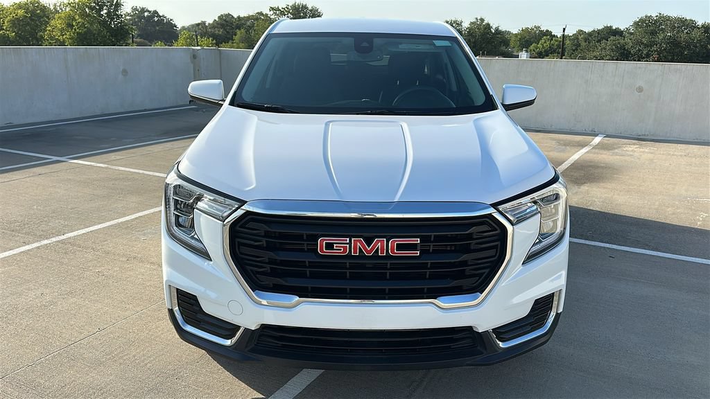 Used 2024 GMC Terrain SLE FWD image 7