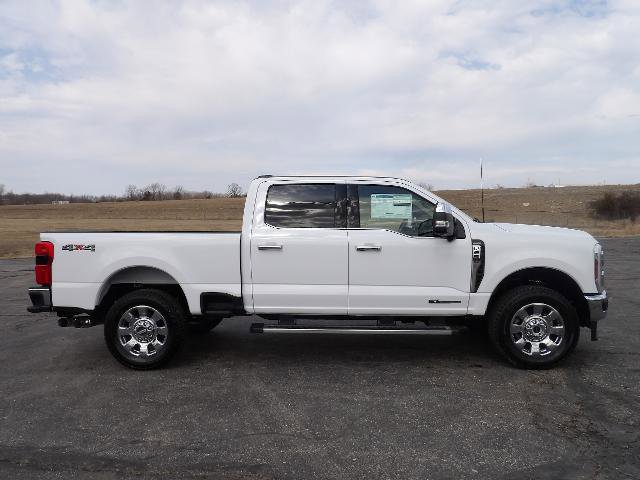 New 2025 Ford F250 Lariat w/ Chrome Package image 27