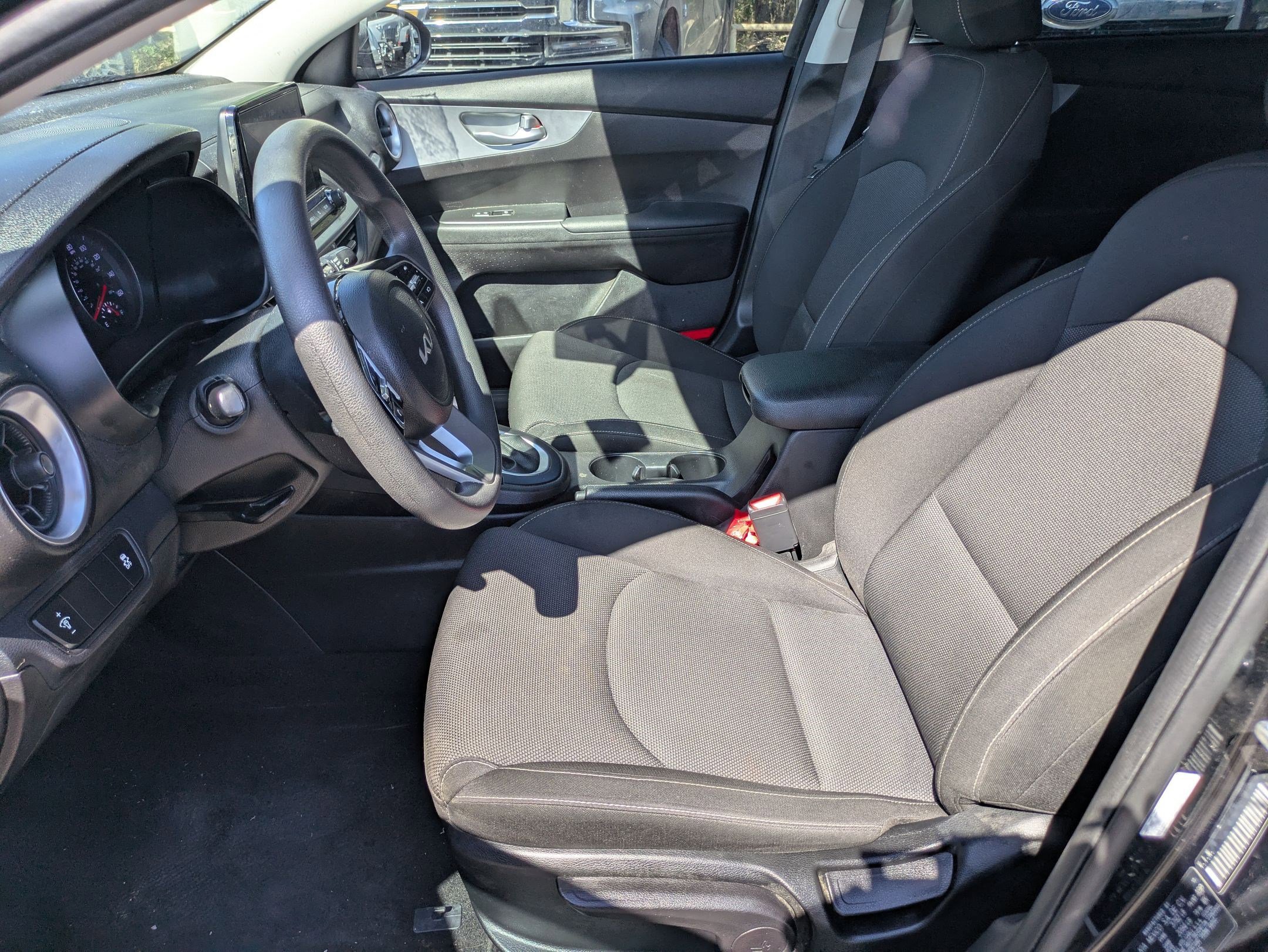 Used 2023 Kia Forte LX image 10