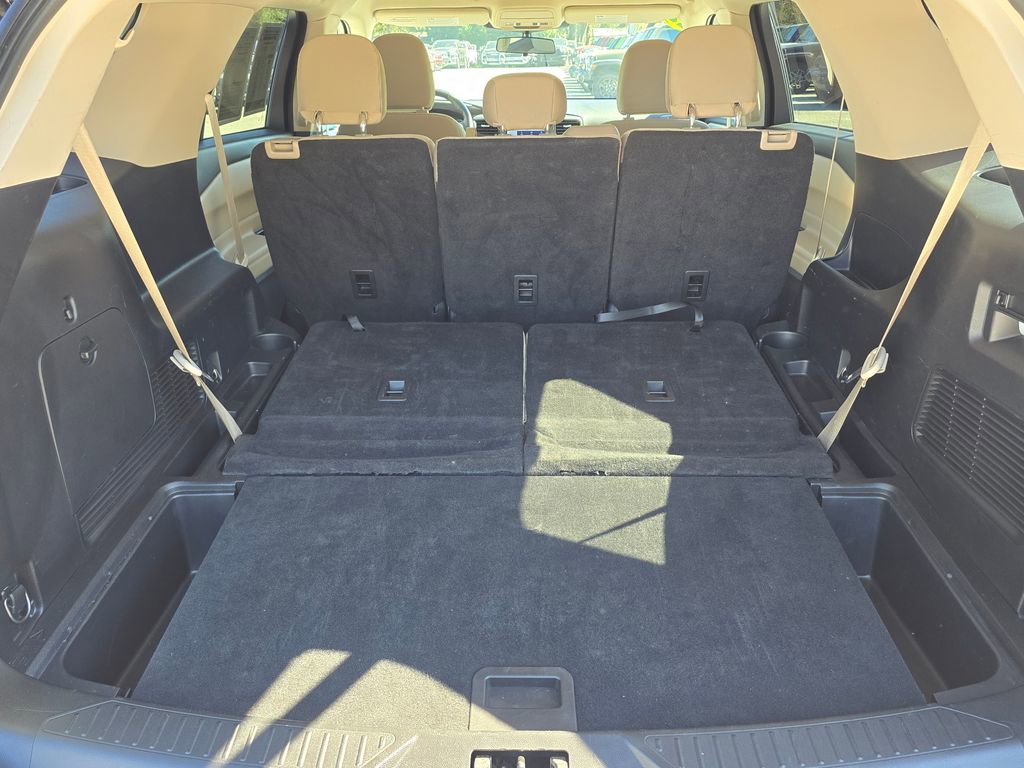 Used 2022 Ford Explorer XLT image 39