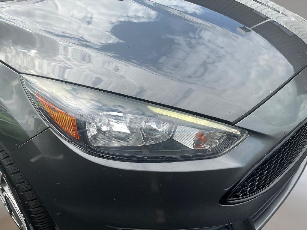 Used 2018 Ford Focus ST FWD image 32