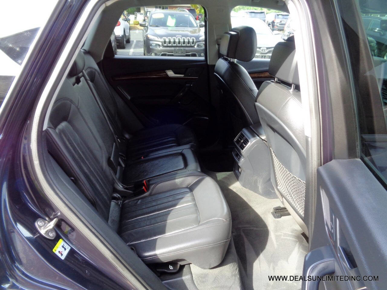 Used 2018 Audi Q5 2.0T Premium AWD/4WD image 23