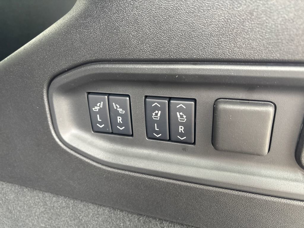 New 2026 Cadillac Vistiq Luxury image 46