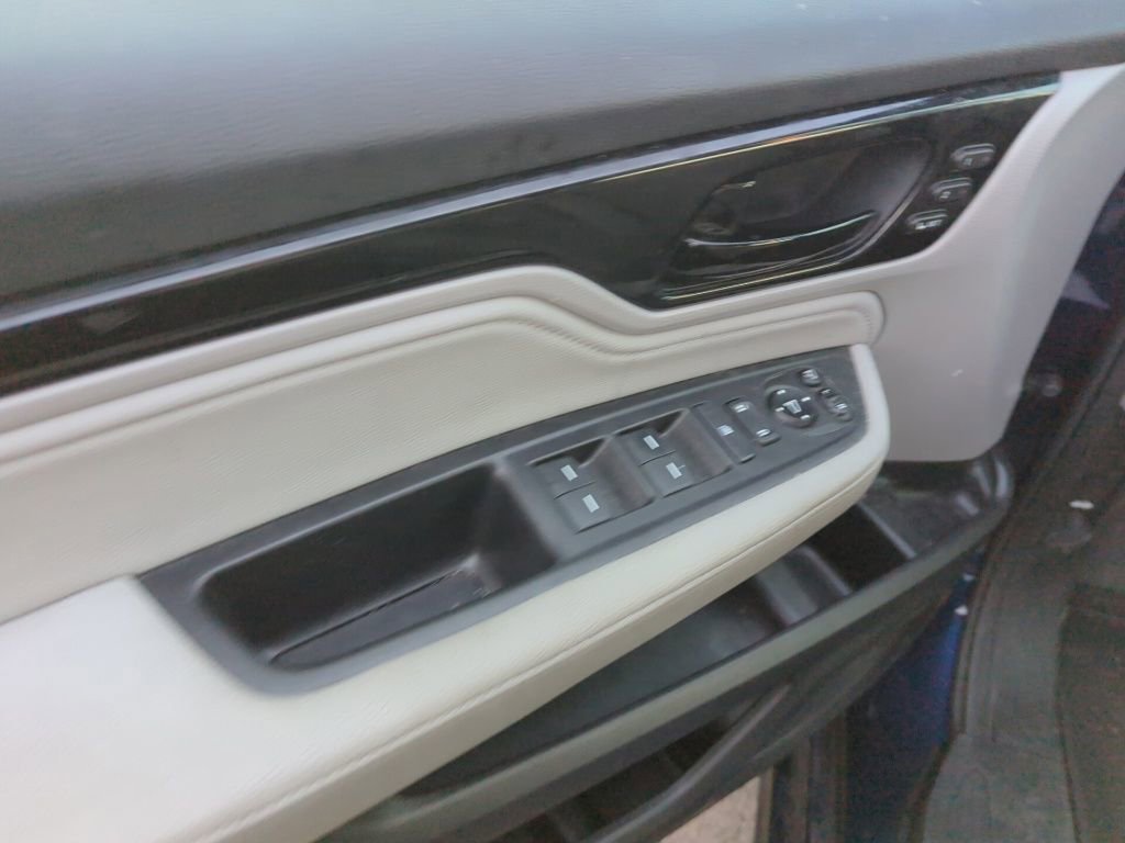 Used 2020 Honda Odyssey Elite image 8