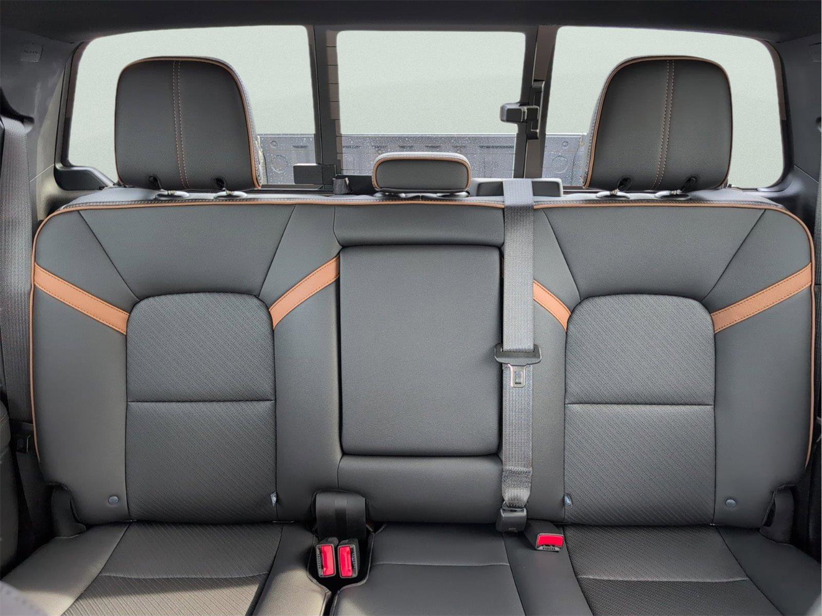 Used 2023 GMC Canyon AT4 w/ AT4 Premium Package image 25