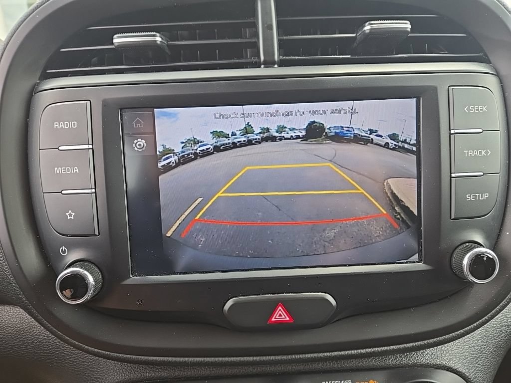 Used 2022 Kia Soul LX w/ Technology Package FWD image 11