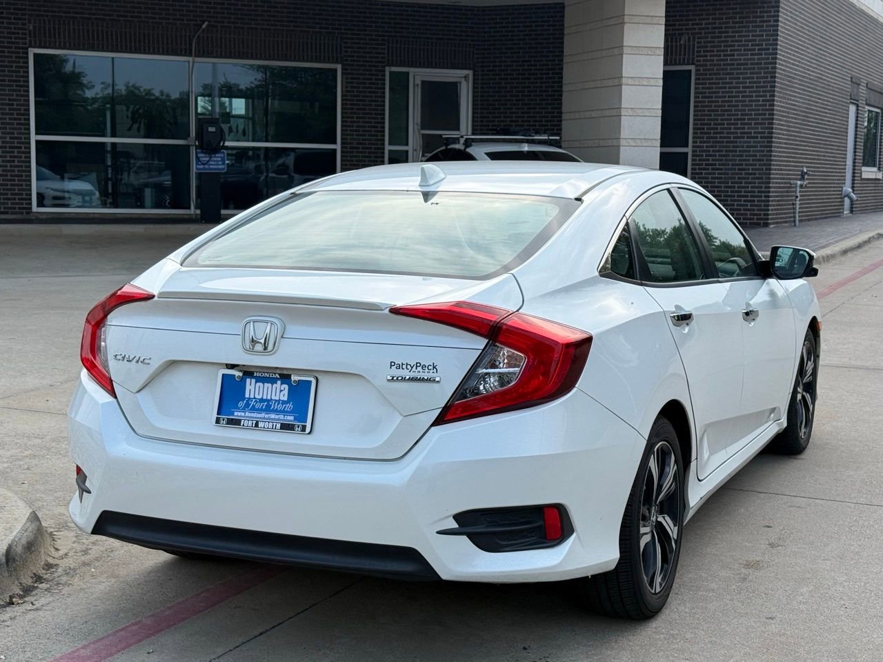 Used 2016 Honda Civic Touring image 5