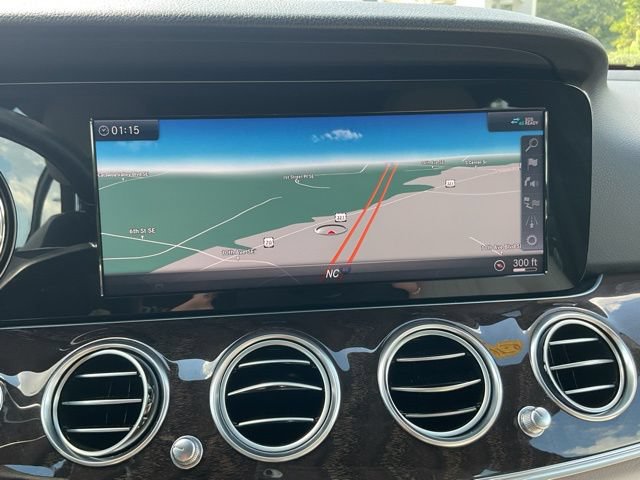 Used 2019 Mercedes-Benz E 300 4MATIC image 25