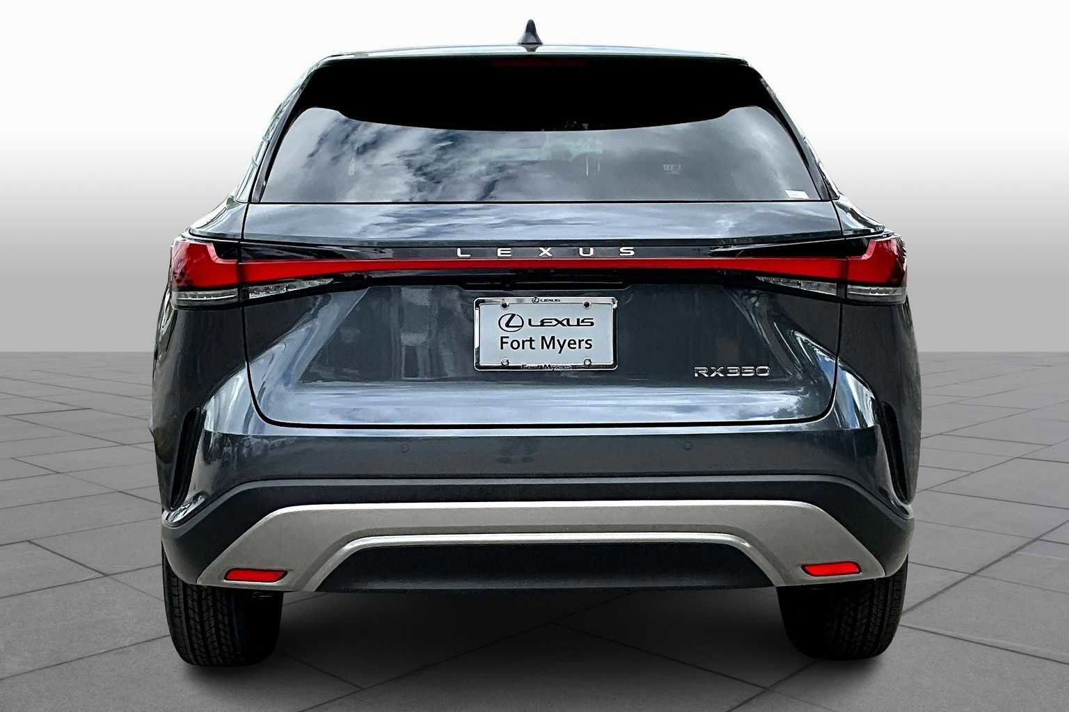 Used 2025 Lexus RX 350 FWD w/ Technology Package image 4