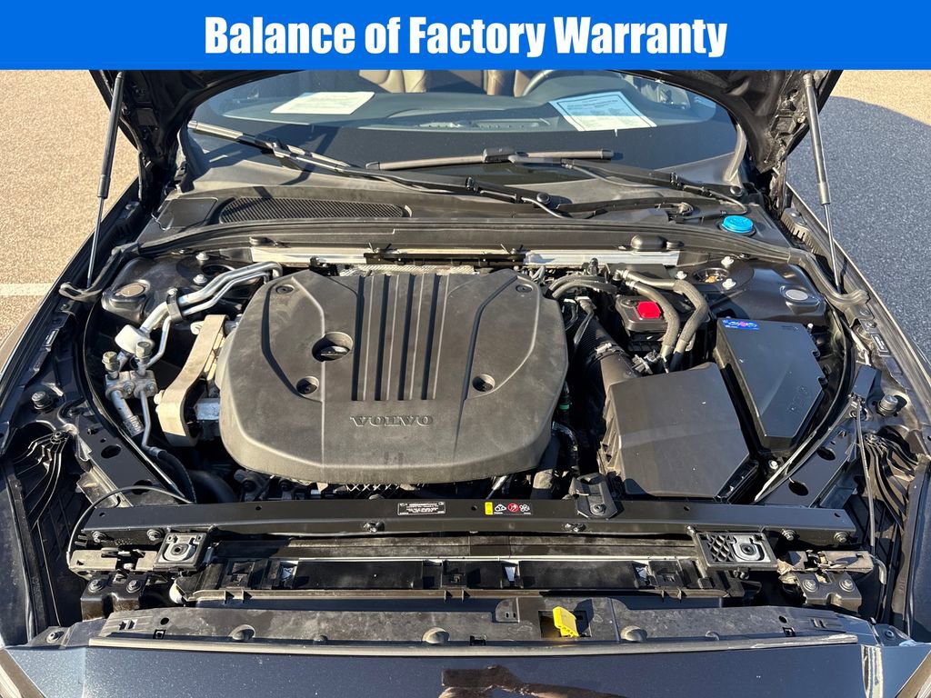 Used 2024 Volvo V60 B5 Cross Country Plus image 23