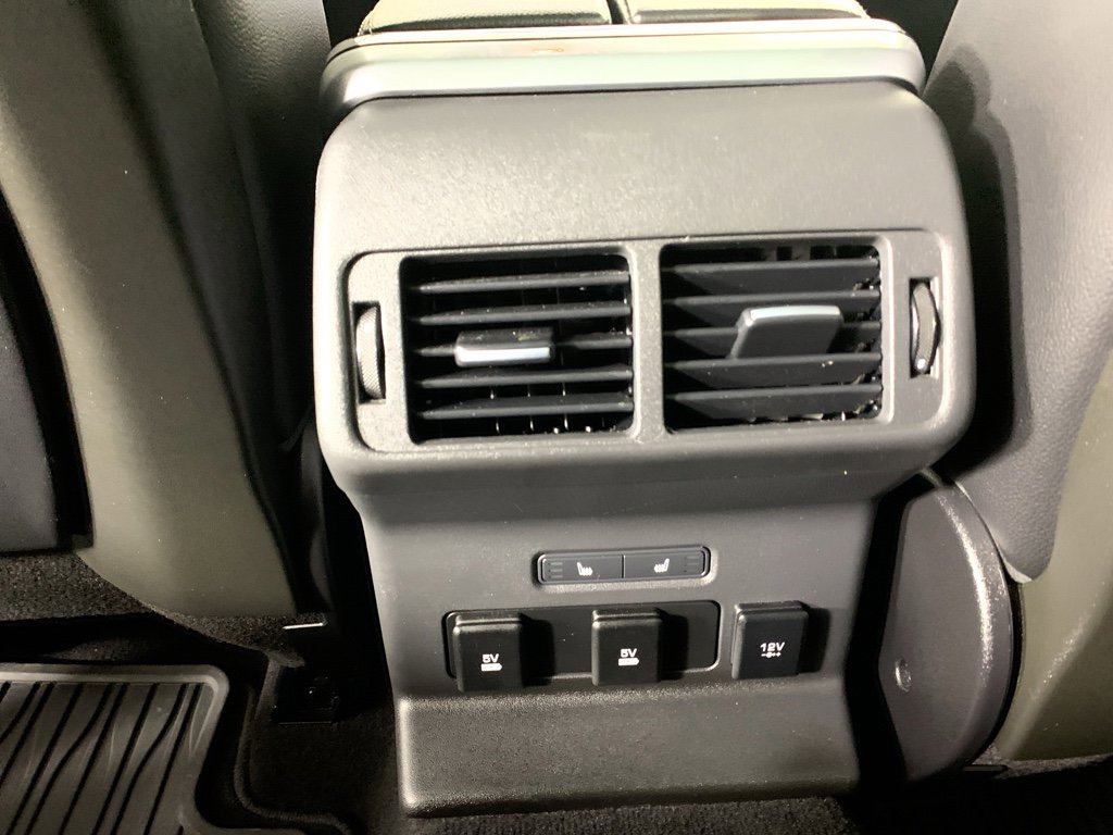 Used 2018 Land Rover Range Rover Velar S image 34