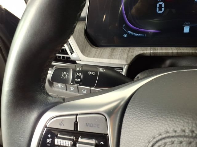 Used 2024 Kia Telluride EX w/ EX Captain's Chair Package AWD/4WD image 20