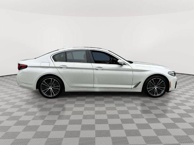 Used 2023 BMW 530i xDrive w/ Premium Package AWD/4WD image 2