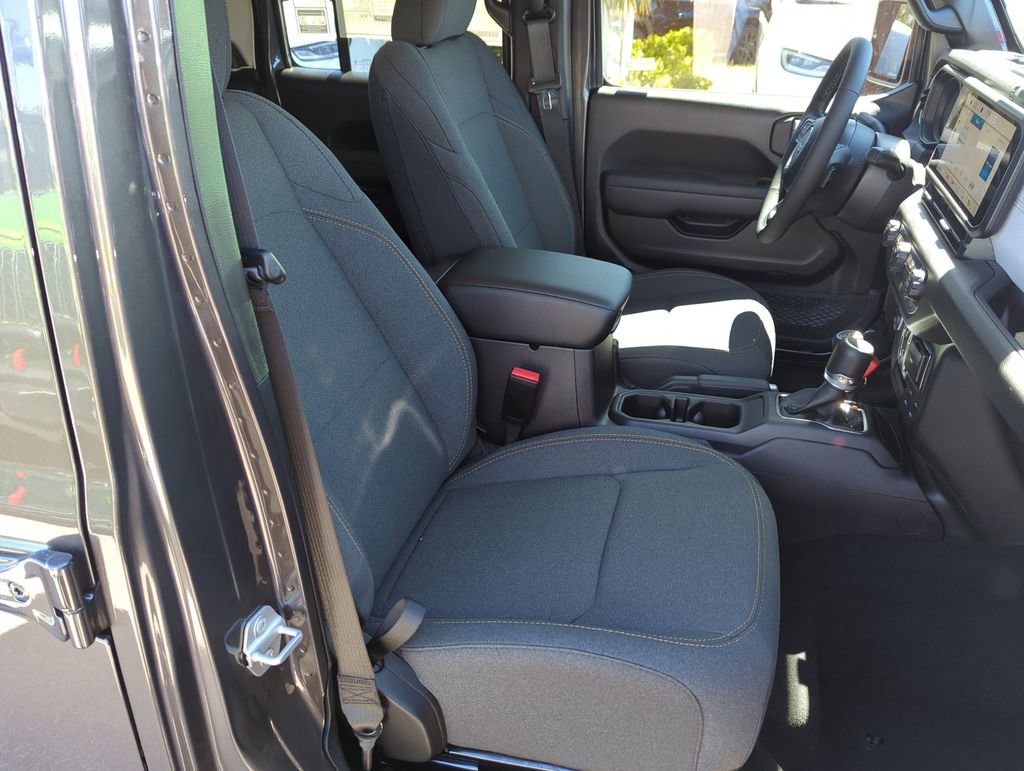 New 2026 Jeep Gladiator Sport AWD/4WD image 34