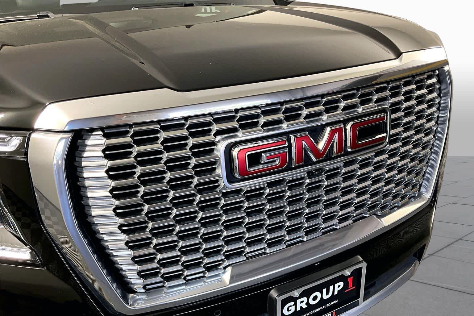 Used 2023 GMC Yukon Denali RWD image 29