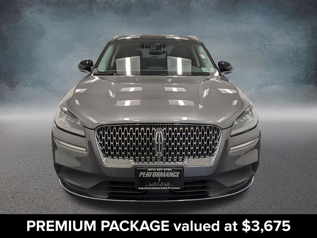 Used 2022 Lincoln Corsair AWD w/ Premium Package image 2