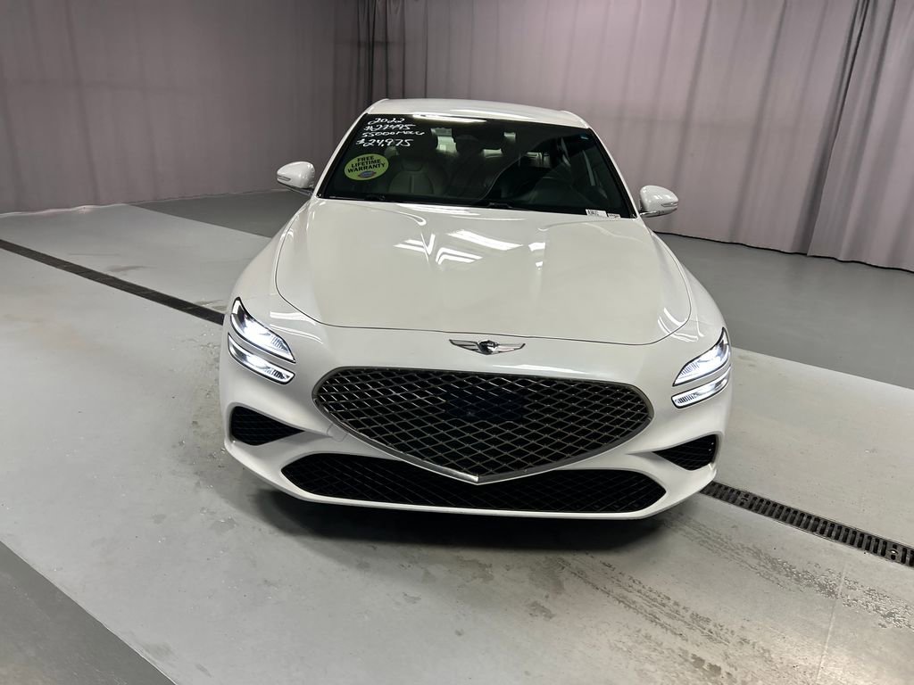 Used 2022 Genesis G70 2.0T image 2