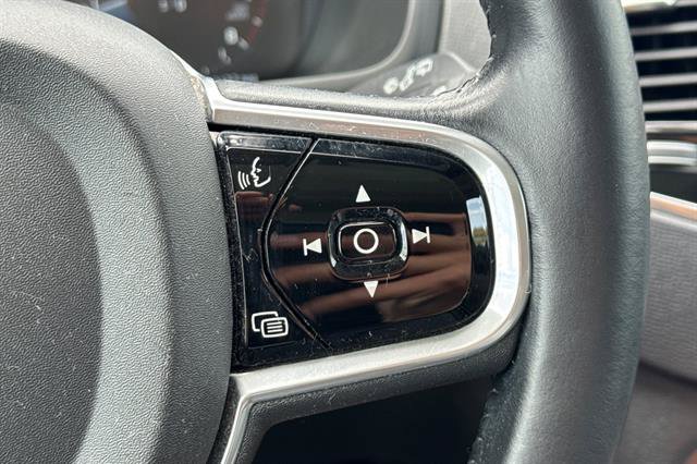 Used 2017 Volvo XC90 T6 Momentum w/ Vision Package AWD/4WD image 29