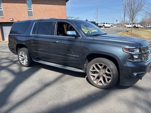 Used 2019 Chevrolet Suburban Premier image 3