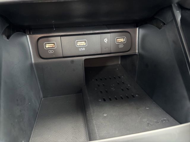 Certified 2023 Kia Sorento EX image 21