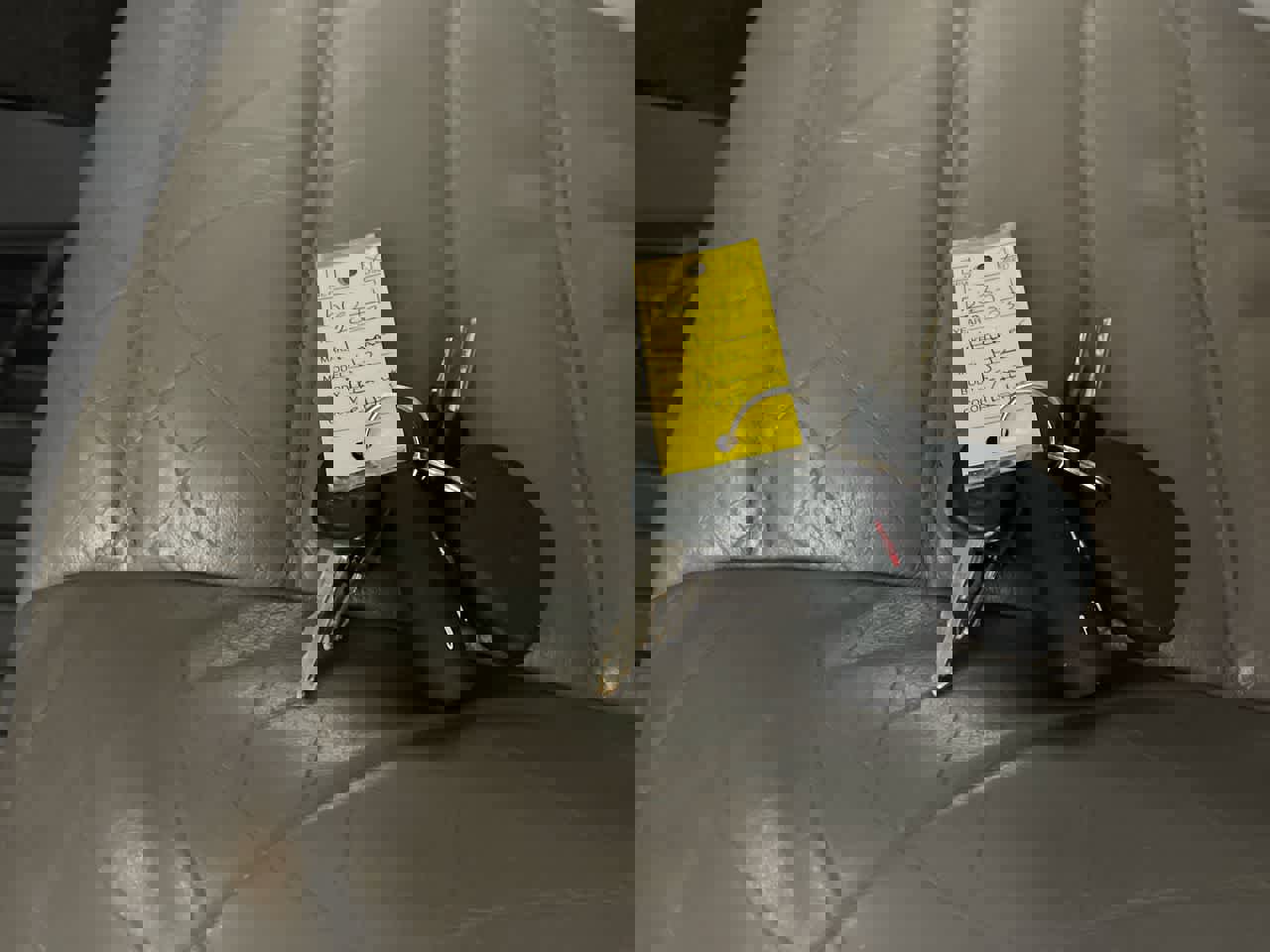 Used 2003 HUMMER H2 w/ Preferred Equipment Group image 26