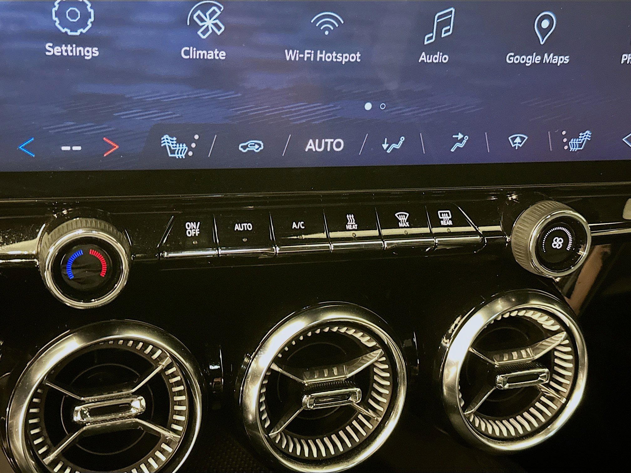 Used 2024 Chevrolet Blazer EV LT image 23