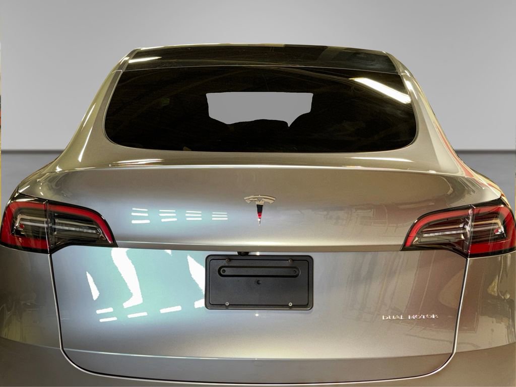 Used 2024 Tesla Model Y Long Range image 17