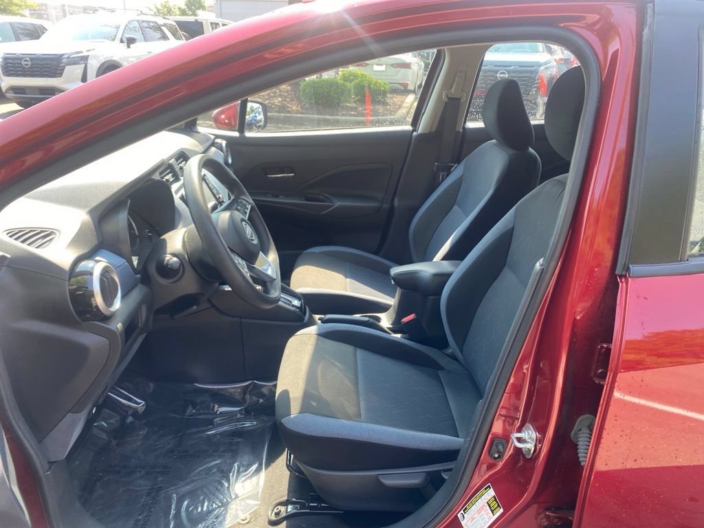 Certified 2025 Nissan Versa SV FWD image 17
