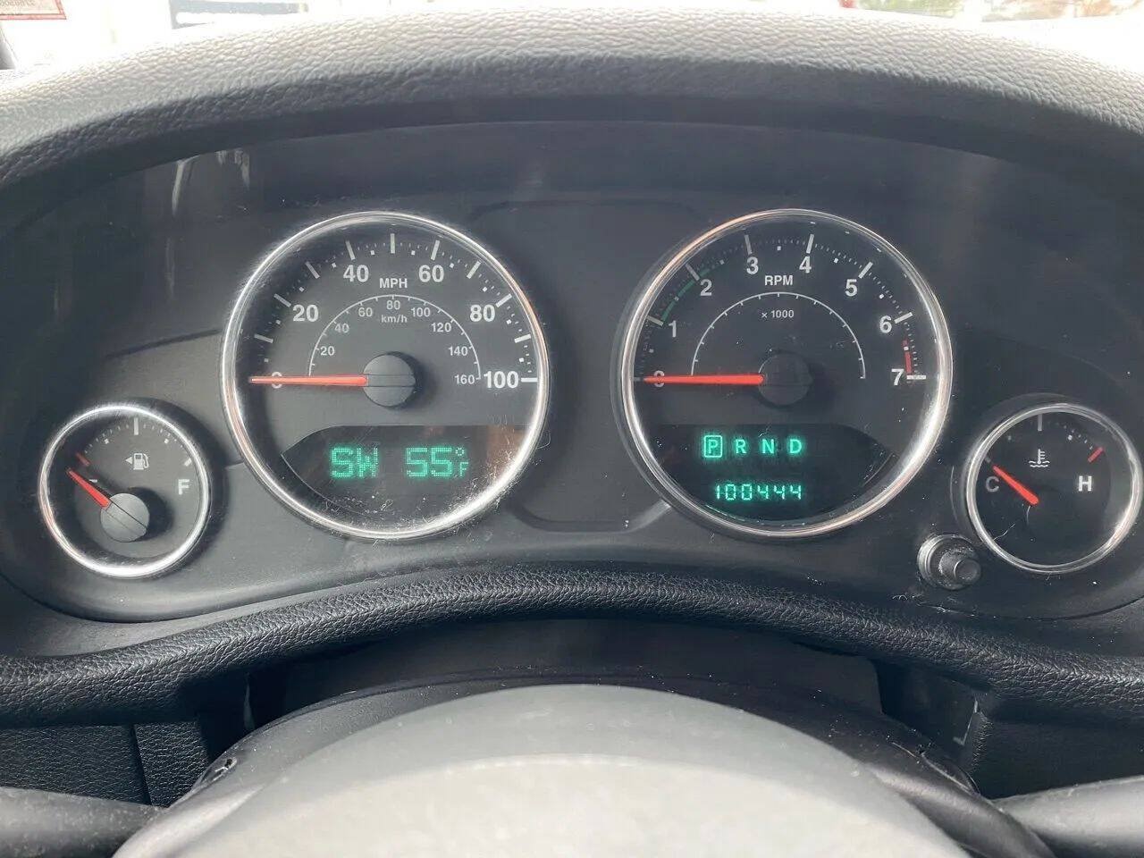 Used 2013 Jeep Wrangler Unlimited Sahara AWD/4WD image 19