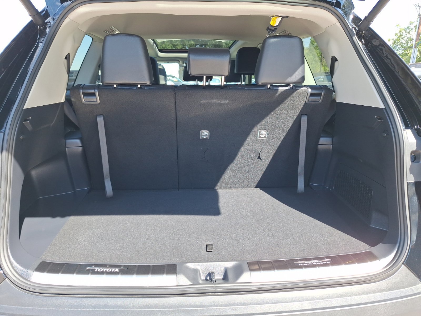 Used 2026 Toyota Grand Highlander AWD image 37