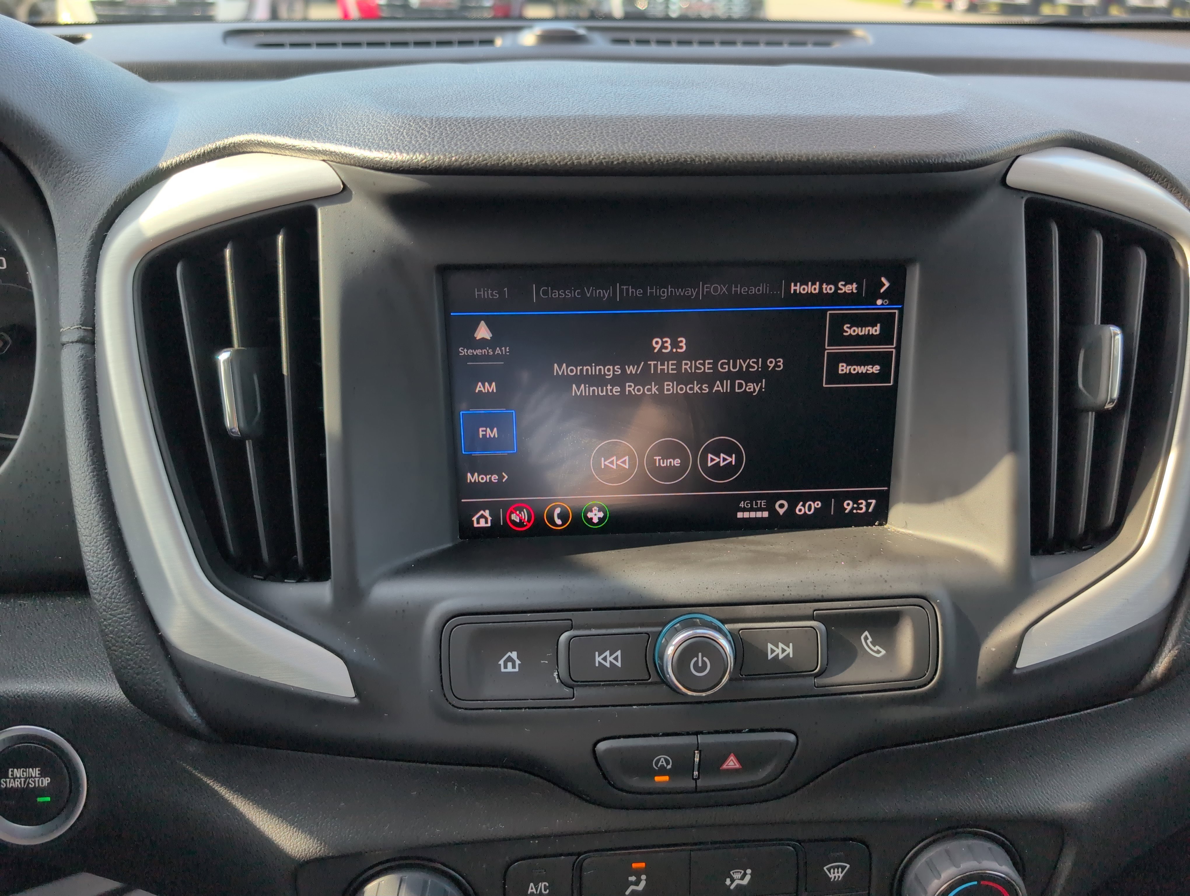 Used 2024 GMC Terrain SLE image 20