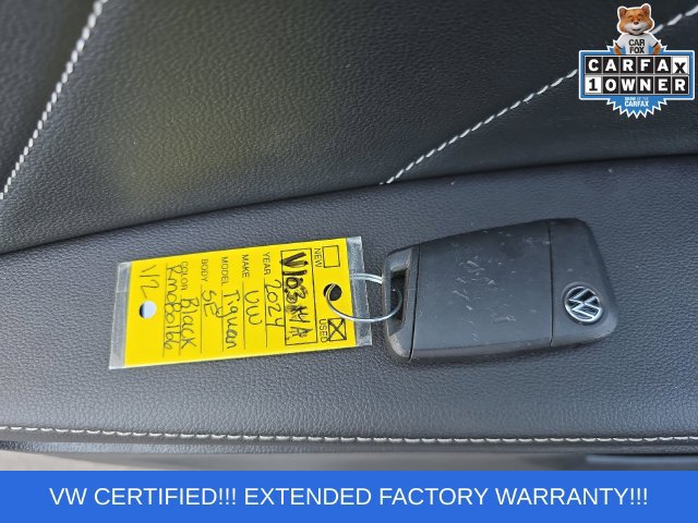 Used 2024 Volkswagen Tiguan SE w/ Panoramic Sunroof Package AWD/4WD image 27